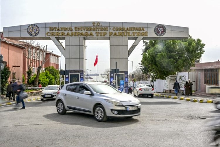 Cerrahpaşa Tıp’ın kapatılan bölümleri 25 Nisan’da yeni yerinde faaliyete başlıyor