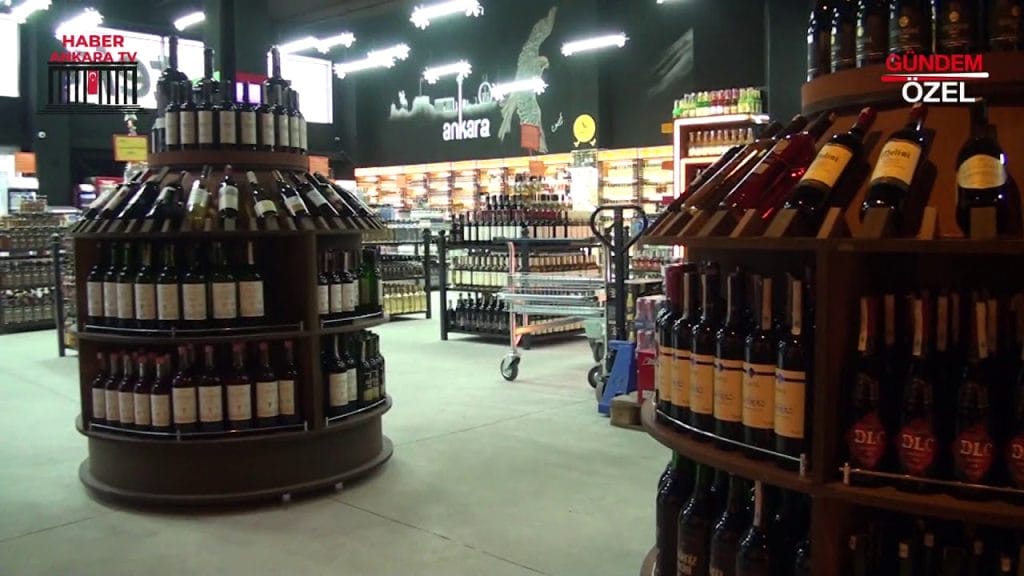 Şahin Tekel Gross Ankara Şehrimizde Tekel / Tütün ve Malzemeleri Toptancılığı Yapmaktadır.