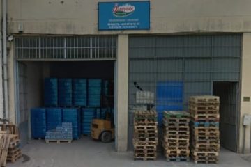 Öz Kaynak Su Bursa Şehrimizde İçecek Toptancılığı Yapmaktadır.